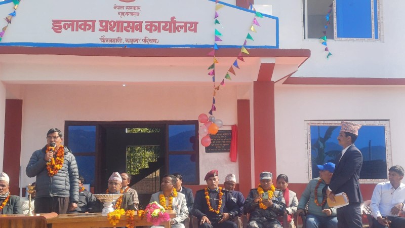 जनताको घरदैलोमा सेवा पुर्‍याउन चौरजहारीमा इलाका प्रशासन कार्यालय : जनार्दन शर्मा